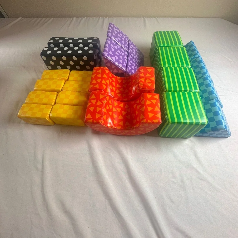 Lakeshore Learning Soft Foam Building Blocks 22 Piece Set Vinyl Covered Toddler